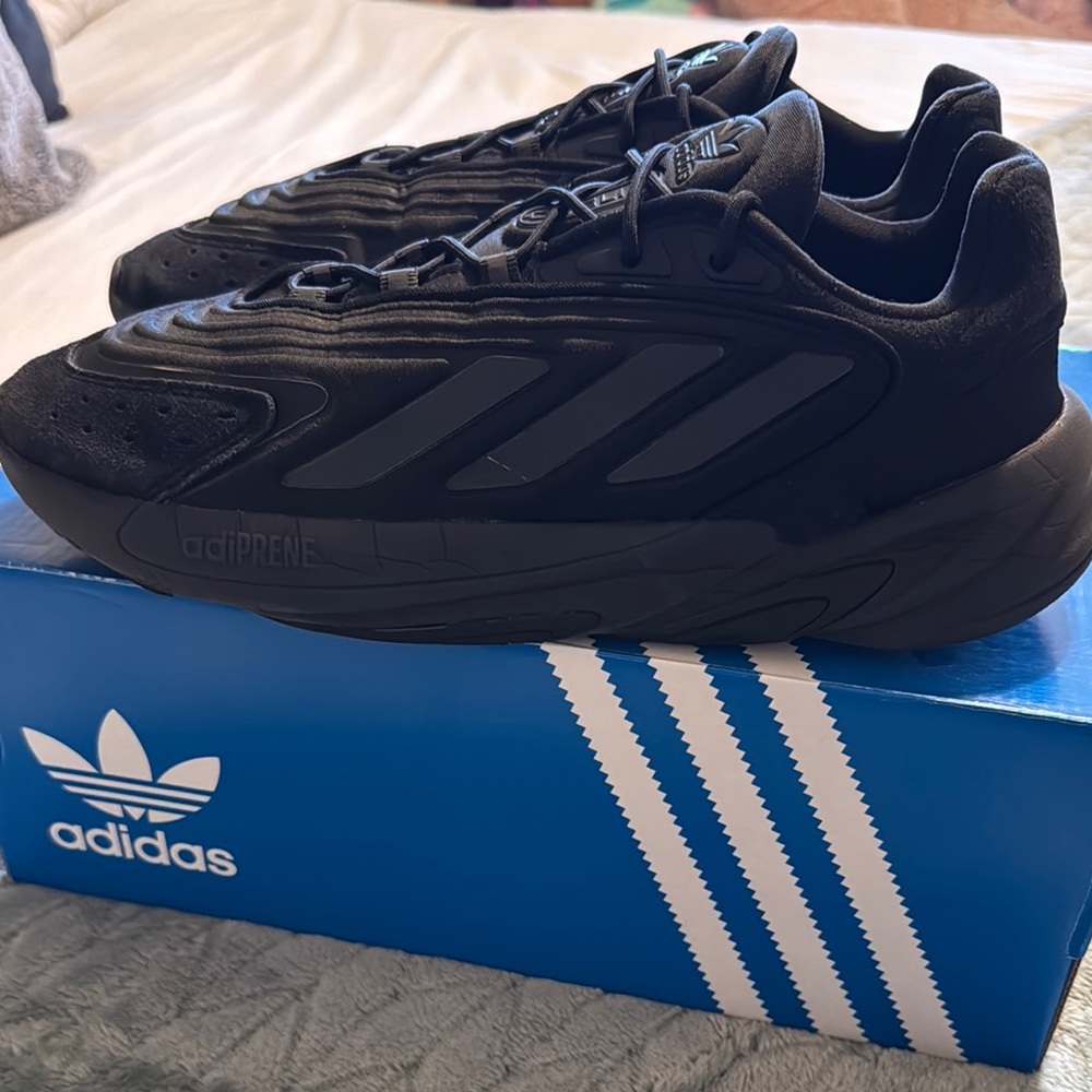 Adidas  Ozelia Triple Black Athletic Shoes
